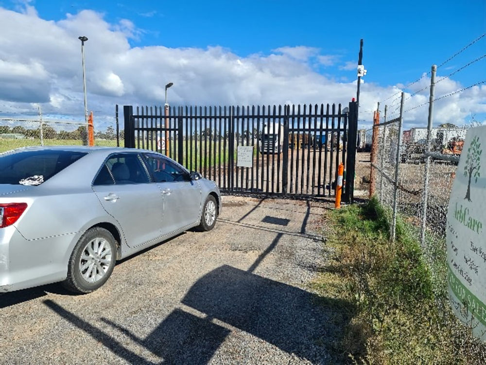 truck depot Bi-Fold Gates