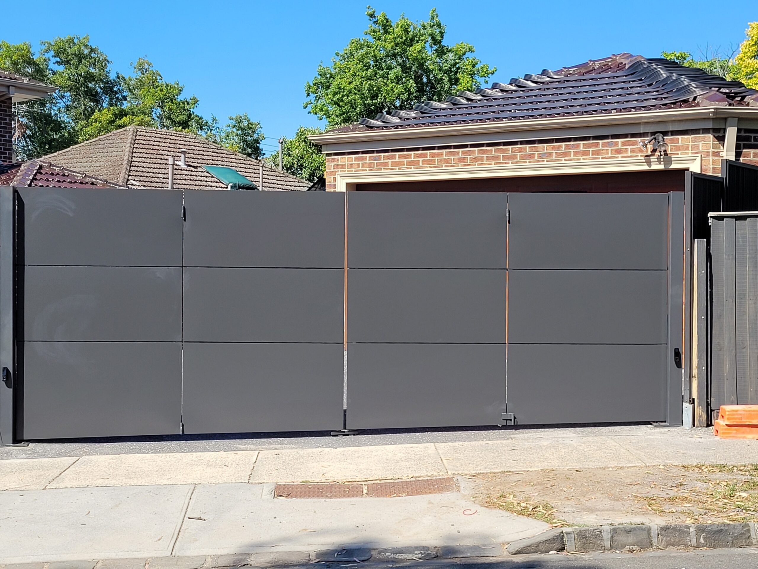The Motorised Gate Company bi-fold kits australia