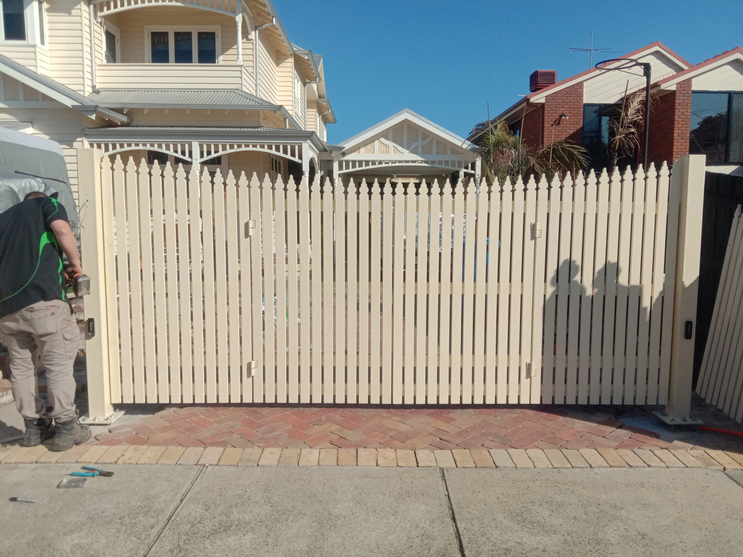 The Motorised Gate Company Hawthorn East Trackless Bi-Fold Swing Gates