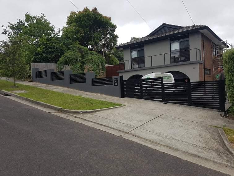 The Motorised Gate Company Hawthorn East Trackless Bi-Fold Swing Gates