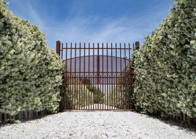 Differences Between Bi Fold and Swing Gates Melbourne