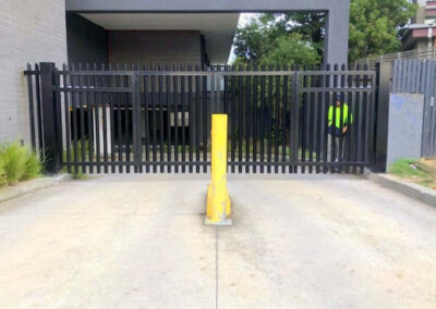Bi Fold Gate Servicing